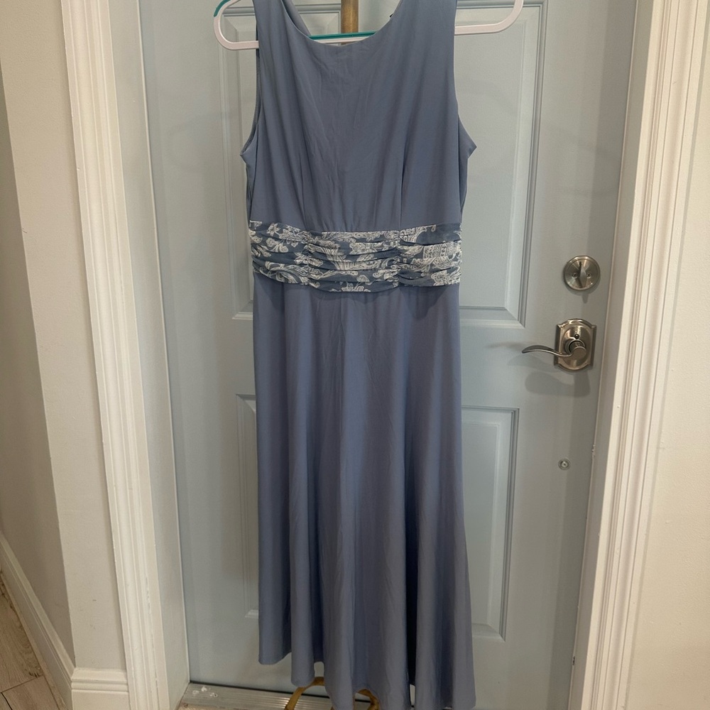 Elegant Blue Sleeveless Dress
